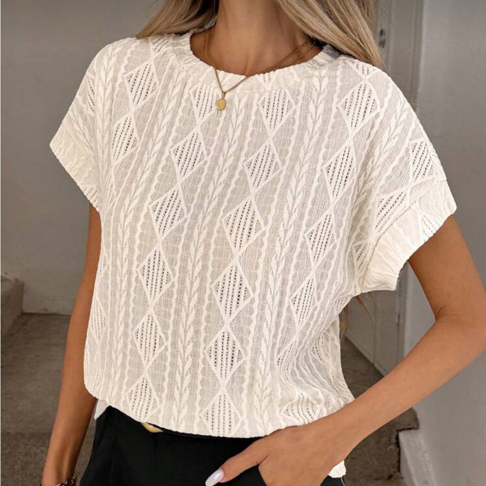 SHEIN White Diamond Pattern Blouse